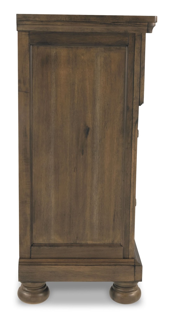 Ashley Flynnter 7 Drawer Dresser