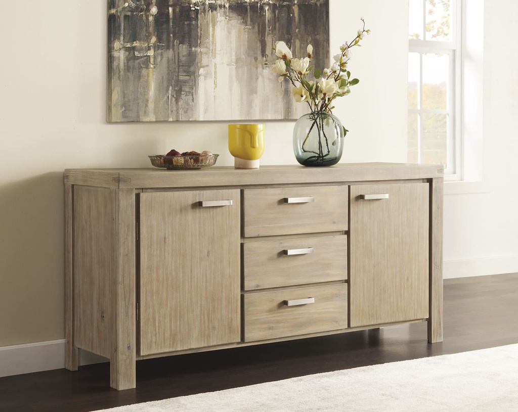 Ashley Ambrosh Dining Room Server